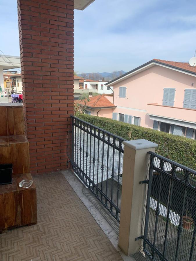 La Casa Di Vale Apartment Marina di Massa Exterior photo